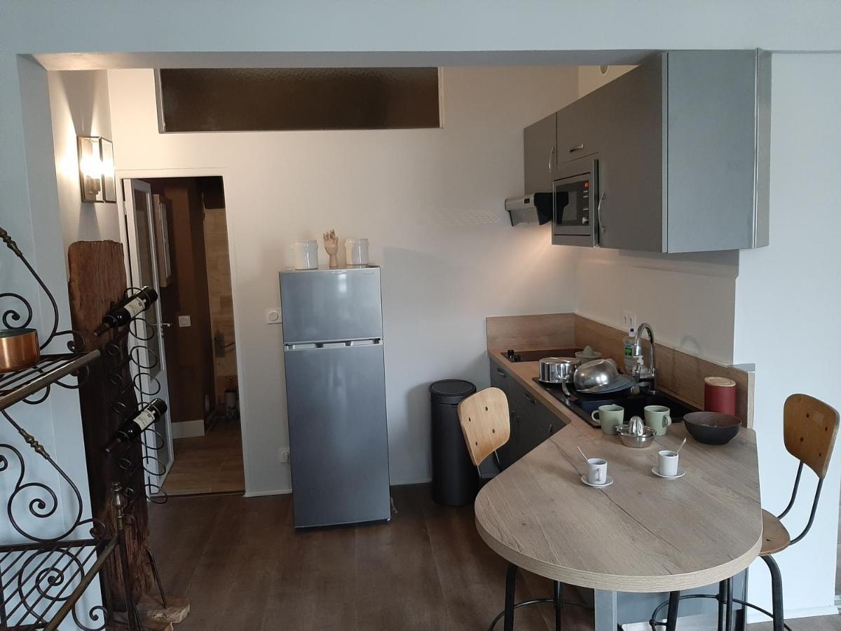 Une Chambre A Uzes Bagian luar foto